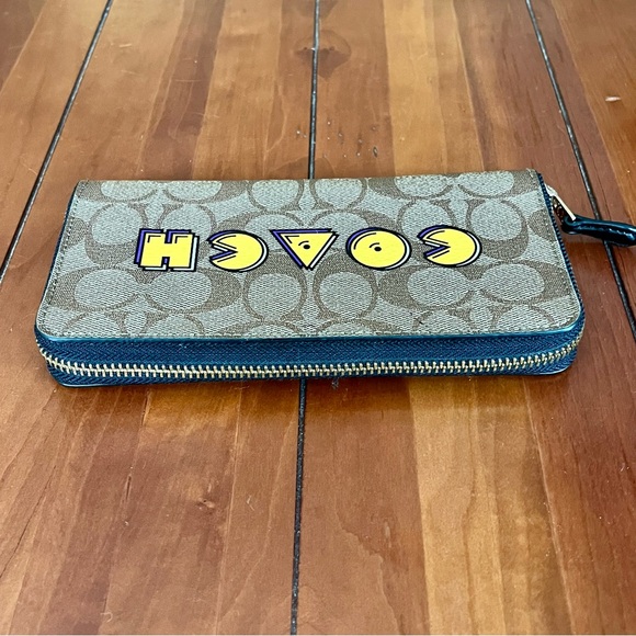 Coach Pac-Man Pacman Brown Accordion Signature Coated Canvas Zip Wallet #F75614 - Picture 2 of 13